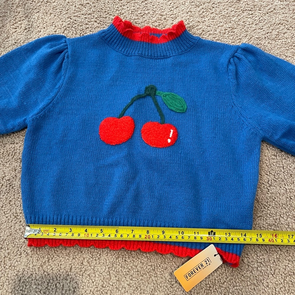FOREVER 21 Junior Knitted Puff Sleeve Cherry crop Top - Picture 5 of 8